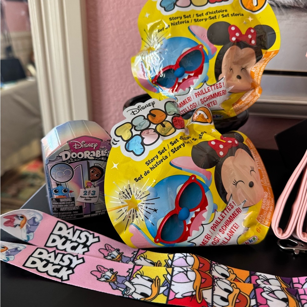 NWT Disney Peter Pan 70th Anniversary LOUNGEFLY Pink Crossbody Bag - Picture 2 of 15